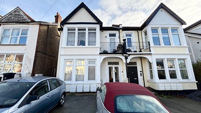 1 Bedroom Flat To Rent In Meteor Road, Westcliff-on-Sea, SS0