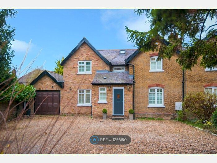 4 Bedroom Semi-Detached House To Rent In Field End Road, Pinner HA5