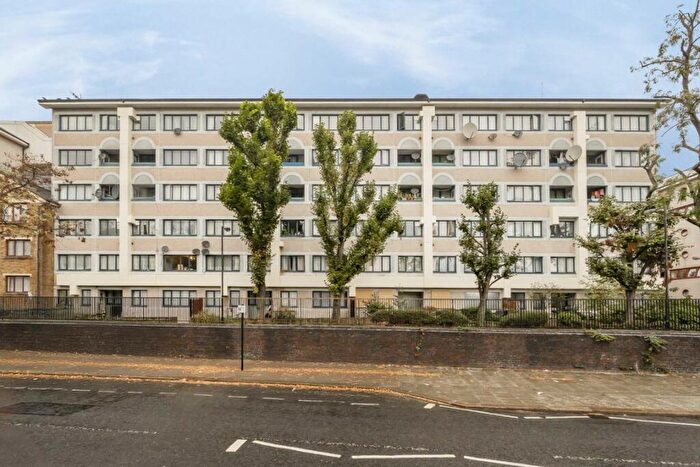 3 Bedroom Flat To Rent In Mallory Street, St. John's Wood, NW8