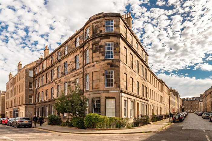 3 Bedroom Apartment For Sale In Henderson Row, Edinburgh, Midlothian, EH3