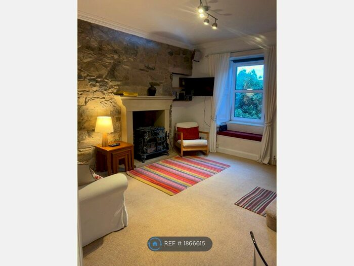 2 Bedroom Flat To Rent In Keith Row, Edinburgh, EH4