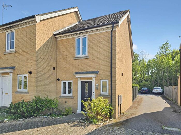 2 Bedroom End Of Terrace House For Sale In Scott Avenue, Canterbury, CT1