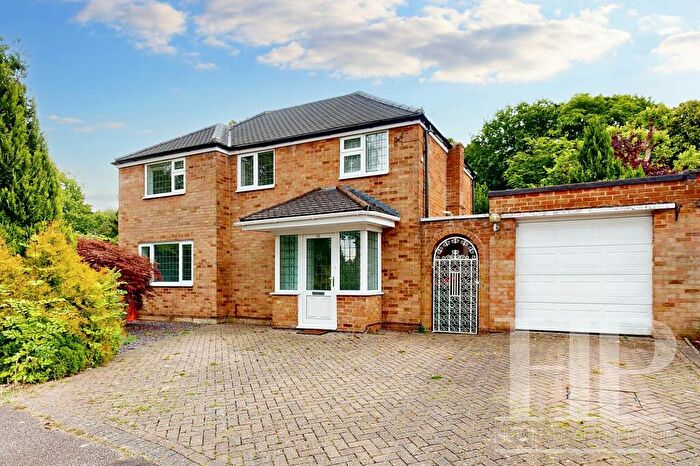 3 Bedroom Detached House To Rent In Milton Road, Crawley, RH10