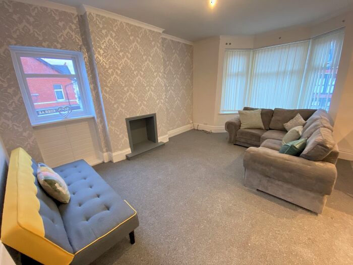 2 Bedroom Flat To Rent In Chepstow Road, Newport, NP19