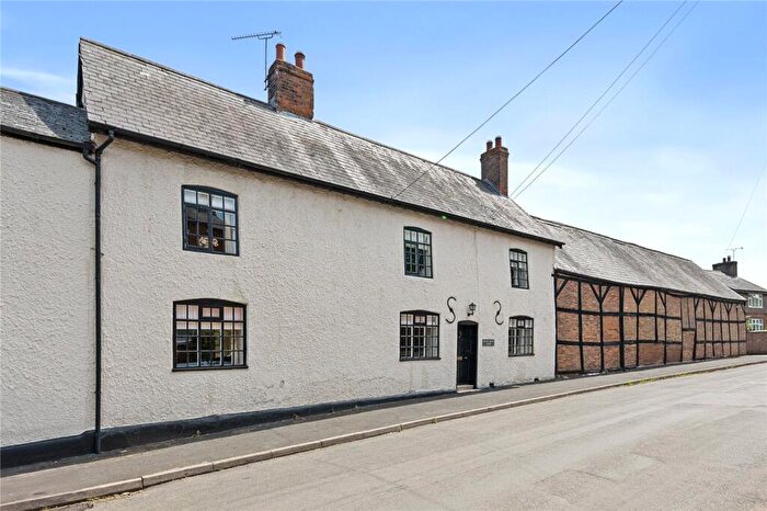 5 Bedroom Detached House For Sale In White House Farm, Bruntingthorpe, LE17
