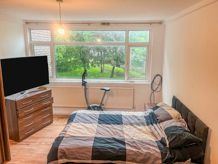 4 Bedroom Town House To Rent In Coburg Crescent, Lambeth, SW2