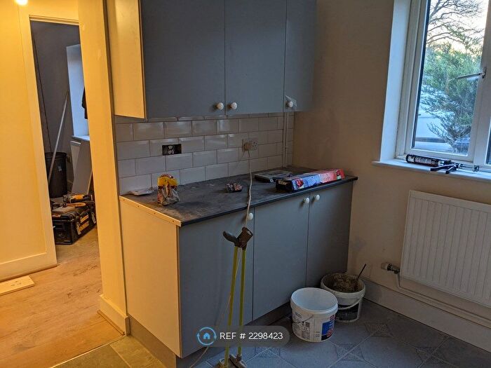 6 Bedroom Semi-Detached House To Rent In Scarnell Road, Norwich, NR5