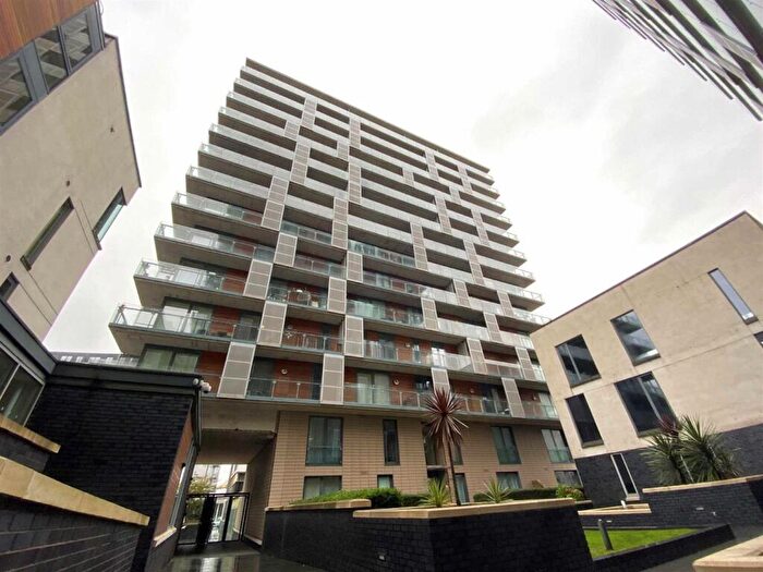 1 Bedroom Apartment To Rent In Spectrum, Block, Blackfriars Road, M3