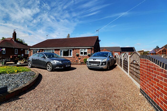 2 Bedroom Semi-Detached Bungalow For Sale In Field Road, Crowle, DN17