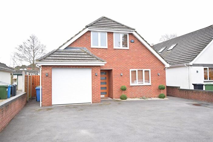 4 Bedroom Detached House To Rent In Cheam Road, Broadstone, BH18
