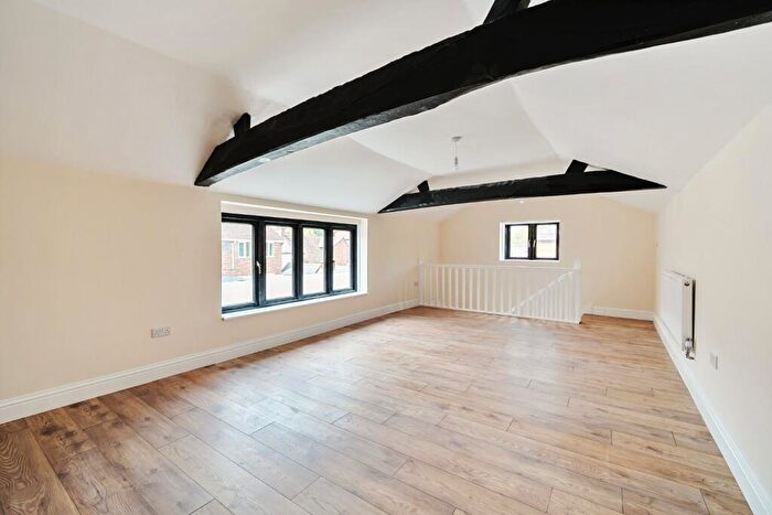 2 Bedroom Semi-Detached House To Rent In Vicarage Hill, Alton, Hampshire, GU34