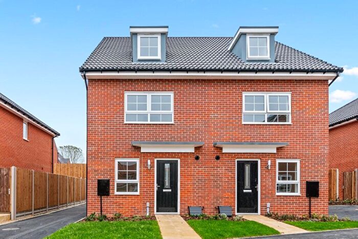 3 Bedroom Semi Detached House To Rent In Cringleford Heights, Norwich, Norfolk, NR4