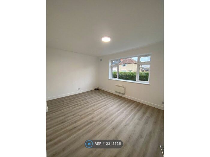 1 Bedroom Maisonette To Rent In Boyn Valley Road, Maidenhead, SL6