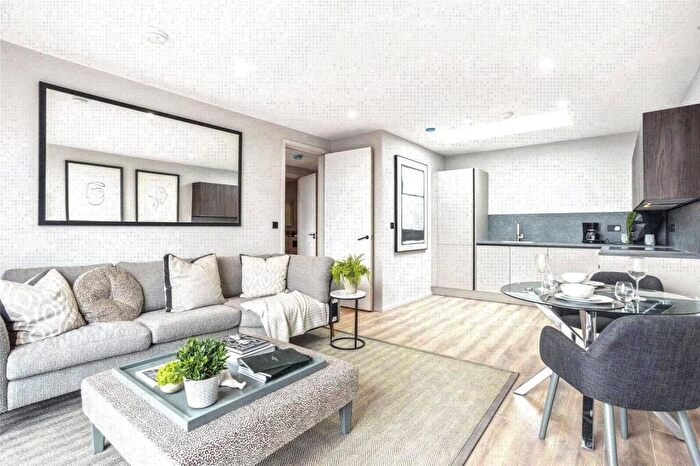 2 Bedroom Apartment To Rent In Pressworks, - Northwood Street, Birmingham, West Midlands, B3