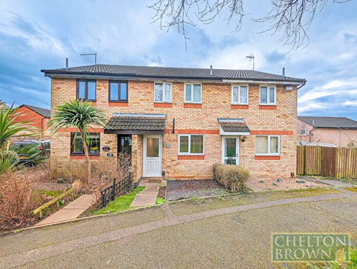 2 Bedroom Terraced House To Rent In Bank View, Northampton, Northamptonshire, NN4