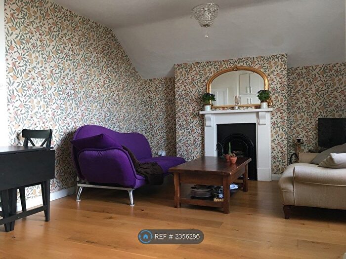 1 Bedroom Flat To Rent In Bushey Hill Road, London, SE5