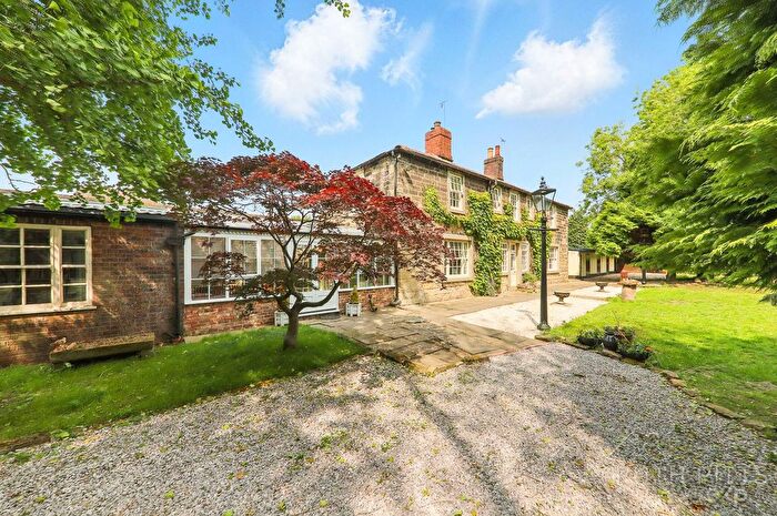 3 Bedroom Semi-Detached House For Sale In Wakefield Road, Ackworth, WF7