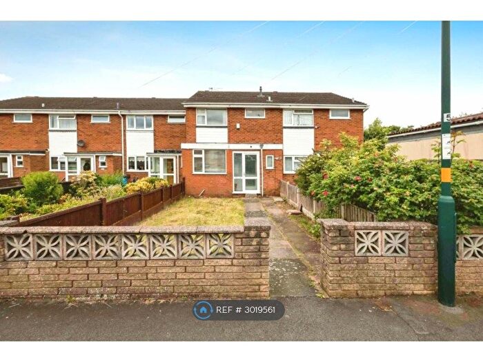 3 Bedroom Terraced House To Rent In The Drive, Erdington, Birmingham, B23