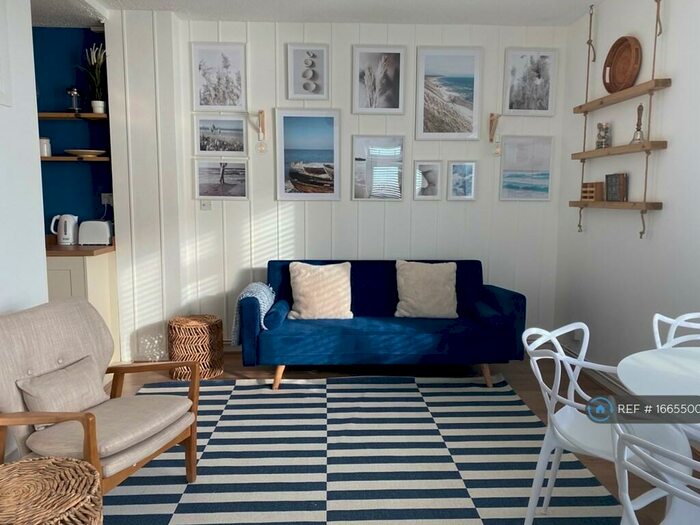 1 Bedroom Flat To Rent In High Street, Rottingdean, Brighton, BN2