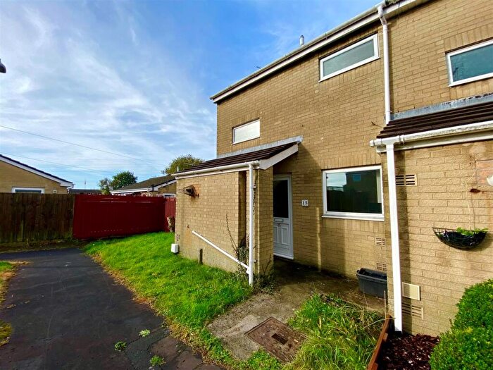2 Bedroom Semi-Detached House To Rent In Llys Gwyn, Bridgend, Bridgend County Borough, CF31