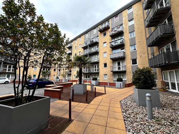 1 Bedroom Apartment To Rent In Quartz, B18