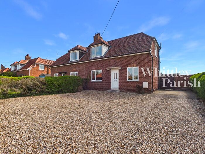 3 Bedroom Semi Detached House For Sale In Jubilee Avenue, East Harling, Norwich, NR16