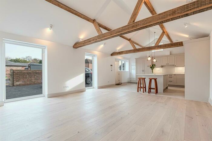 2 Bedroom Detached Bungalow To Rent In Park Road, Banstead, SM7