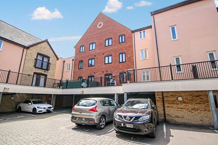 2 Bedroom Flat For Sale In East Bank, Norwich, NR1