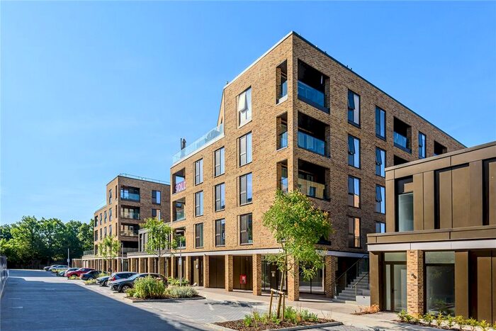 1 Bedroom Flat To Rent In Spitfire Chase, Walton-On-Thames, KT12