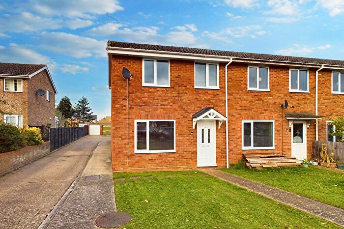 3 Bedroom End Of Terrace House To Rent In Byron Walk, Thetford, IP24