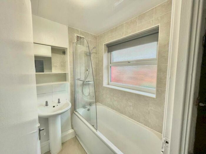 2 Bedroom Terraced House To Rent In Wilfred St, Sunderland, SR4