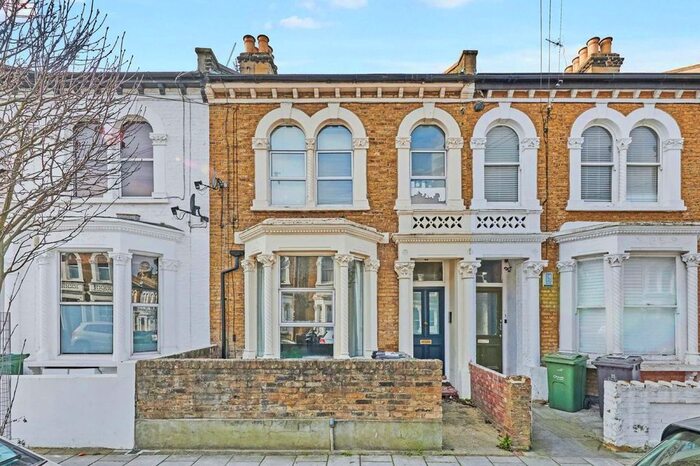 4 Bedroom Flat To Rent In Plato Road, London, SW2