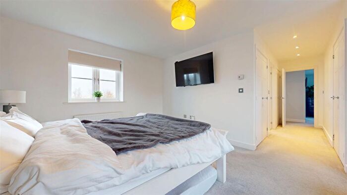 4 Bedroom Detached House For Sale In Mundays Meadow, Hanslope, Milton Keynes, MK19