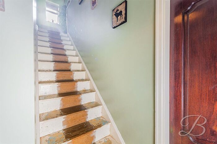 3 Bedroom Terraced House For Sale In Sherwood Street, Warsop, Mansfield, NG20