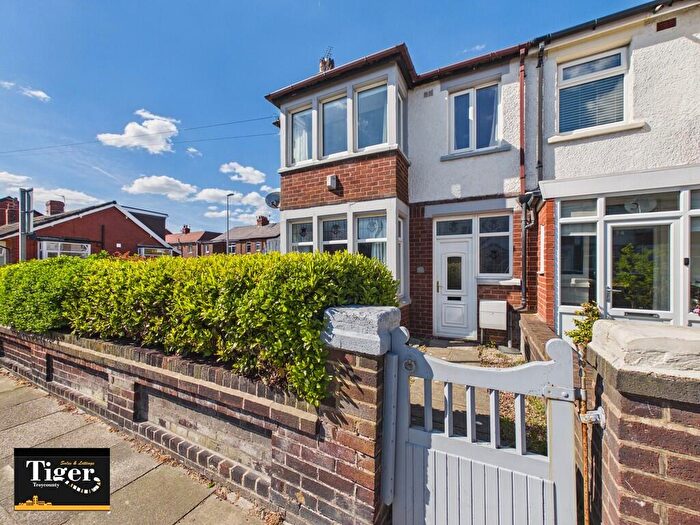 3 Bedroom Semi Detached House For Sale In Gorse Road, Blackpool, FY3