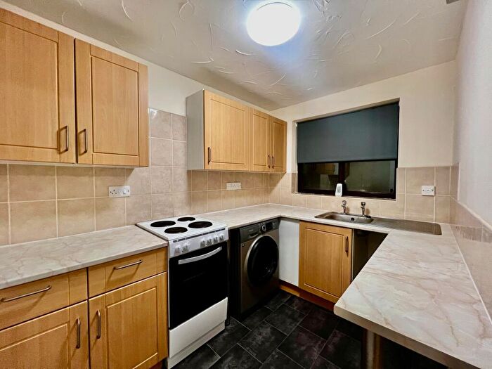 Studio To Rent In The Foxgloves, Hedge End, Southampton, SO30