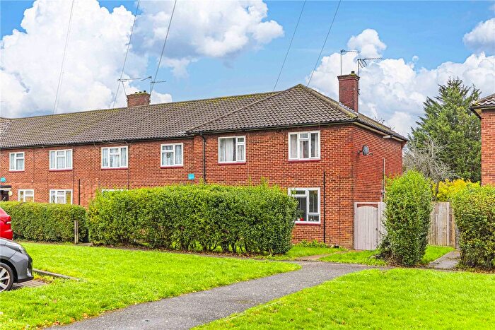 1 Bedroom Flat To Rent In Tempsford Avenue, Borehamwood, Hertfordshire, WD6