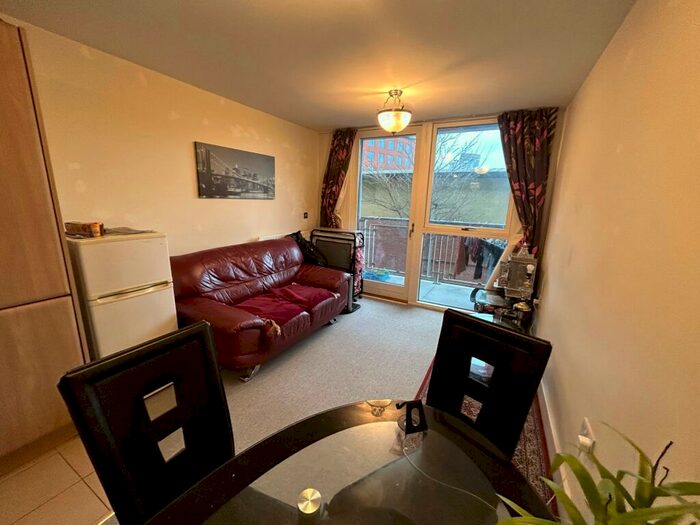 1 Bedroom Apartment To Rent In Langley Walk, B15