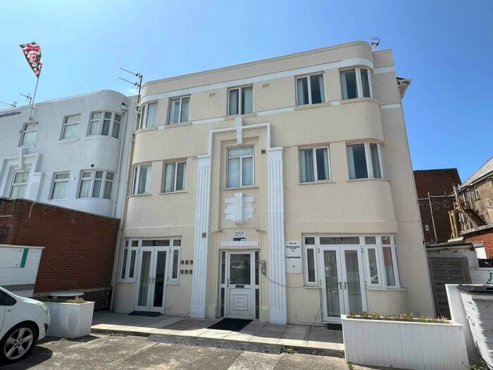 1 Bedroom Flat To Rent In Clifton Drive, Blackpool, FY4