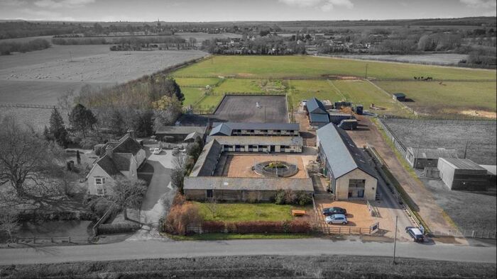 4 Bedroom Equestrian Facility For Sale In Steeple Morden, Cambridgeshire, SG8