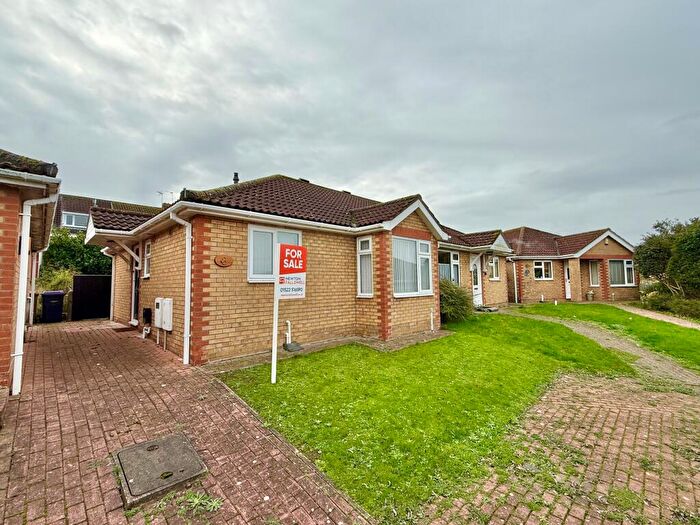 2 Bedroom Semi-Detached Bungalow For Sale In The Orchard, Washingborough, LN4