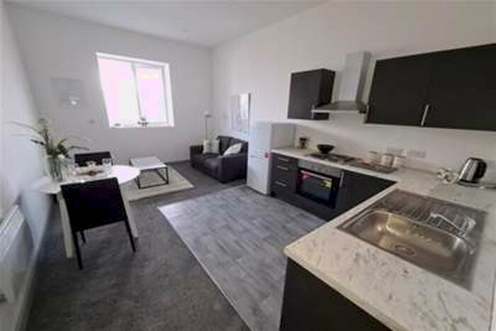 1 Bedroom Flat To Rent In Oak Court, Dudley Road, Brierley Hill, DY5