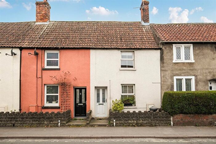 2 Bedroom Terraced House For Sale In North Street, Calne, SN11