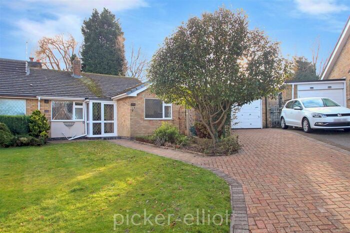 2 Bedroom Bungalow To Rent In Shenton Close, Stoke Golding, Warwickshire, CV13