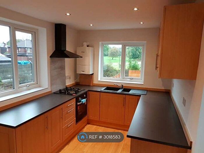 3 Bedroom Semi Detached House To Rent In Lewis Road, Droylsden, Manchester, M43