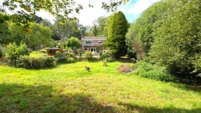 3 Bedroom Detached House For Sale In Zin Zan, Upper Bucklebury, Reading, RG7