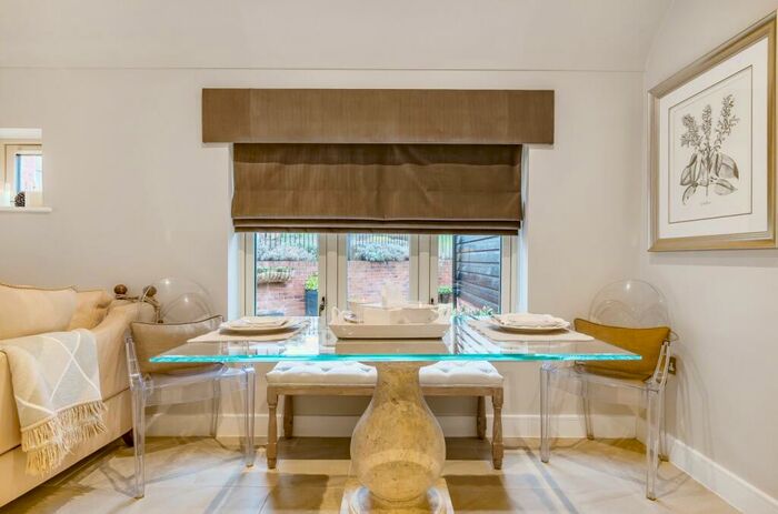 2 Bedroom Detached House For Sale In Colebrook Field, Ropley, Alresford, Hampshire, SO24