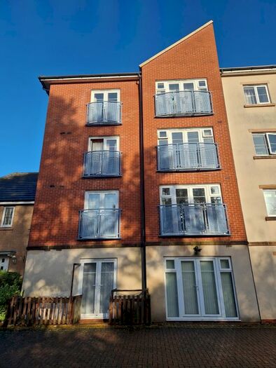 1 Bedroom Flat To Rent In Whistle Road, Mangotsfield, Bristol, BS16
