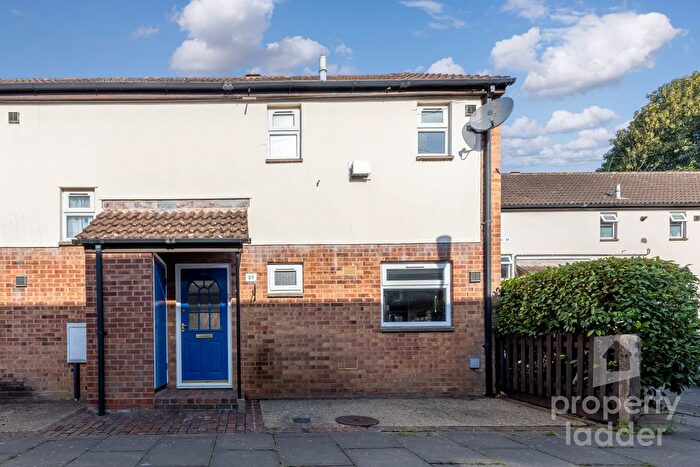 3 Bedroom End Of Terrace House For Sale In Oulton Road, Norwich, NR6