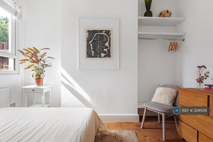 1 Bedroom Flat To Rent In Springfield Road, London, N15